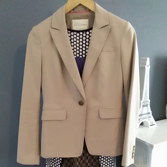 Banana Republic Jackets & Blazers - Banana Republic Basic Blazer
